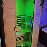 Jungle - Sauna, Jacuzzi, Cinema - Hyper Centre Lägenhet