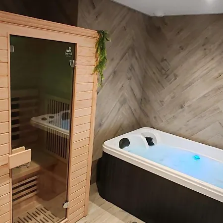 Appartement Jungle - Sauna, Jacuzzi, Cinema - Hyper Centre Troyes