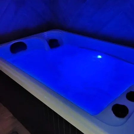 Jungle - Sauna, Jacuzzi, Cinema - Hyper Centre *
