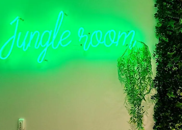 Jungle - Sauna, Jacuzzi, Cinema - Hyper Centre Troyes