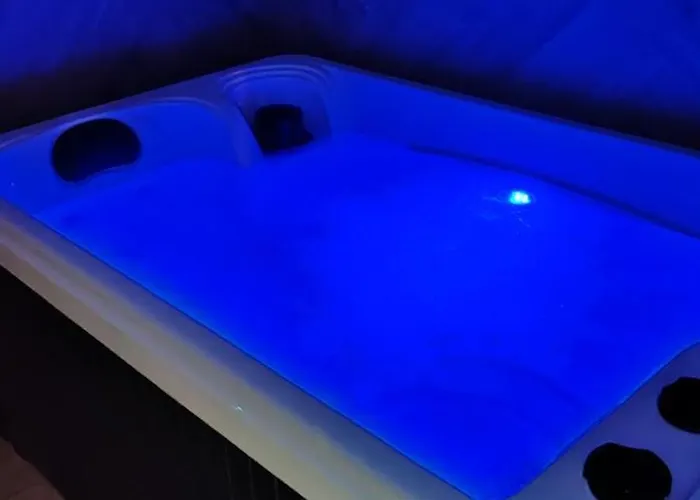 Jungle - Sauna, Jacuzzi, Cinema - Hyper Centre *